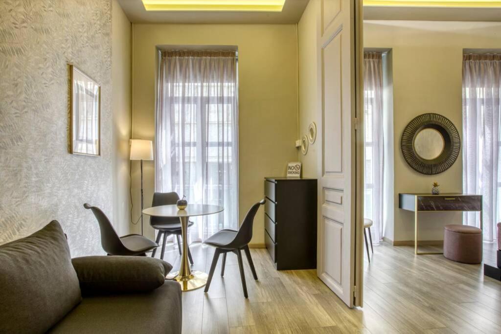Plaka Filotheis House B Apartment Athens Ngoại thất bức ảnh