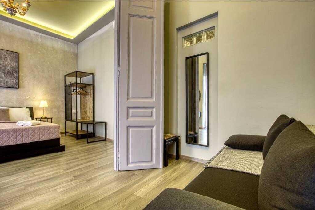 Plaka Filotheis House B Apartment Athens Ngoại thất bức ảnh