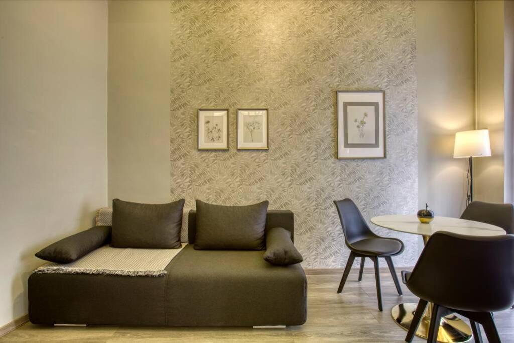 Plaka Filotheis House B Apartment Athens Ngoại thất bức ảnh